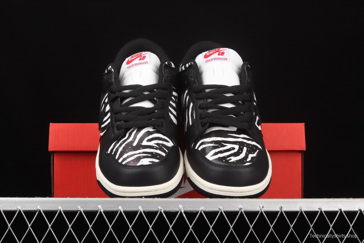 Quartersnacks x NIKE SB DUNK Zebra black and white zebra stripes joint style low-side sports and leisure board shoes DM3510-001