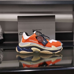 Men/Women Balenciaga Triple S Sneaker Orange Item Ab5580330