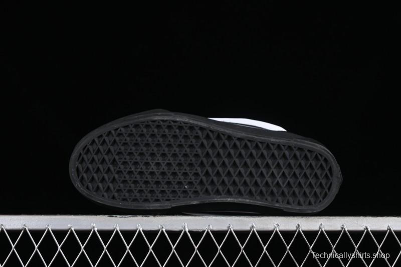 Vans Classics Knu Skool Retro Skate Shoes with Thickened Tongue and Oversized Toe - VN0009QCB9P