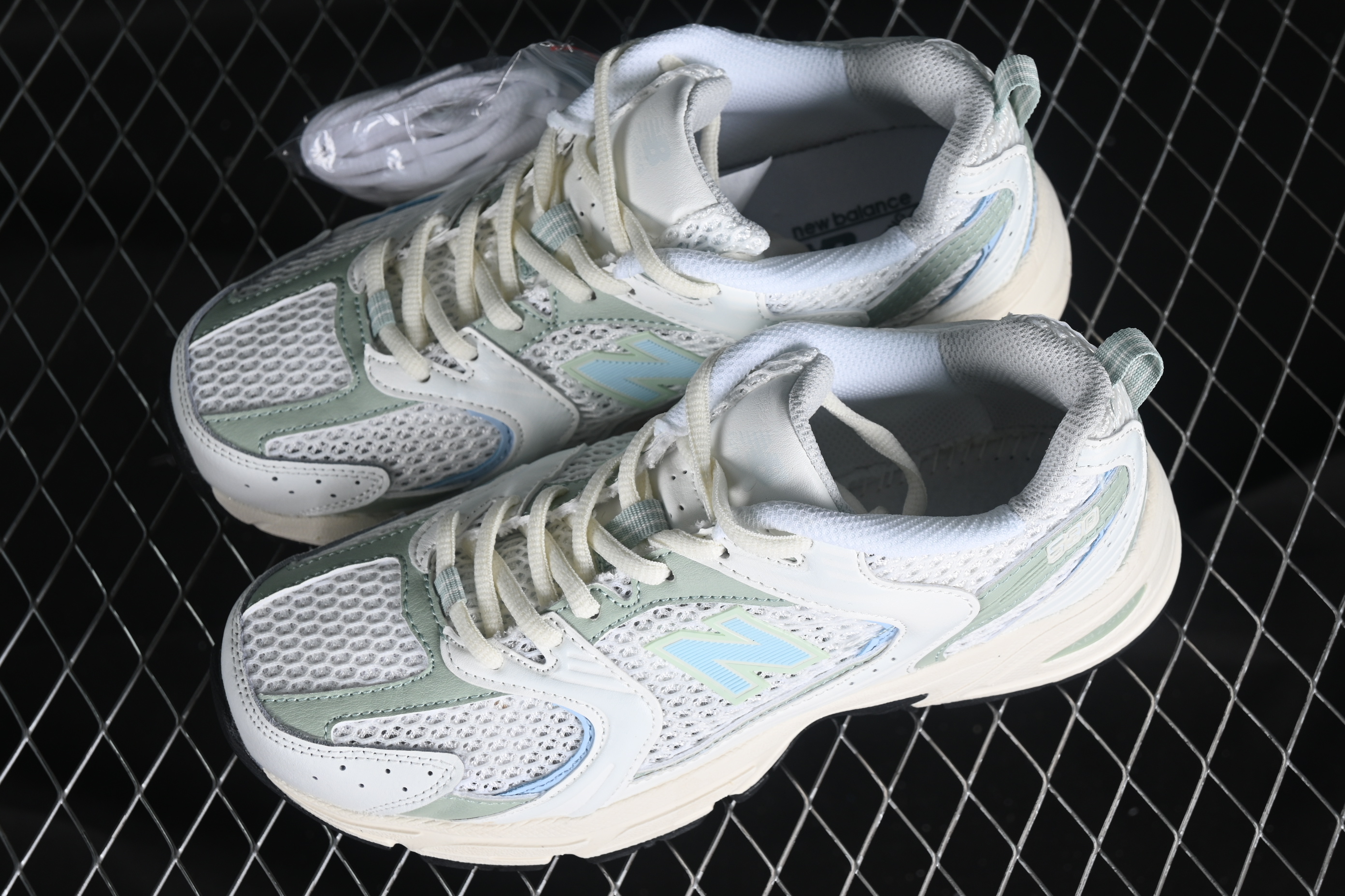 New Balance 530 Series Retro Casual Running Shoes - MR530Z0