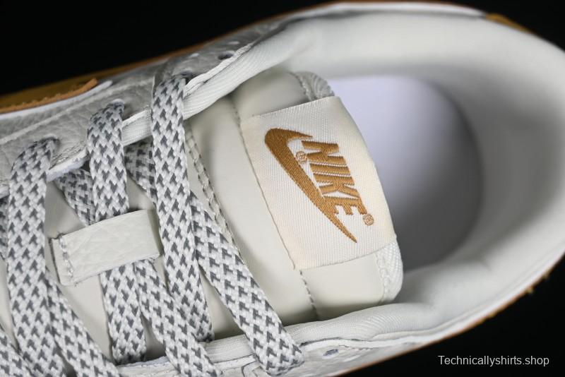 Supreme x Nike SB Dunk Low Anniversary Edition - XH0923-339