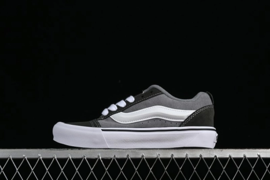 Vans Knu-Skool High Street American Retro Canvas Skate Shoes - VN000CSQEER