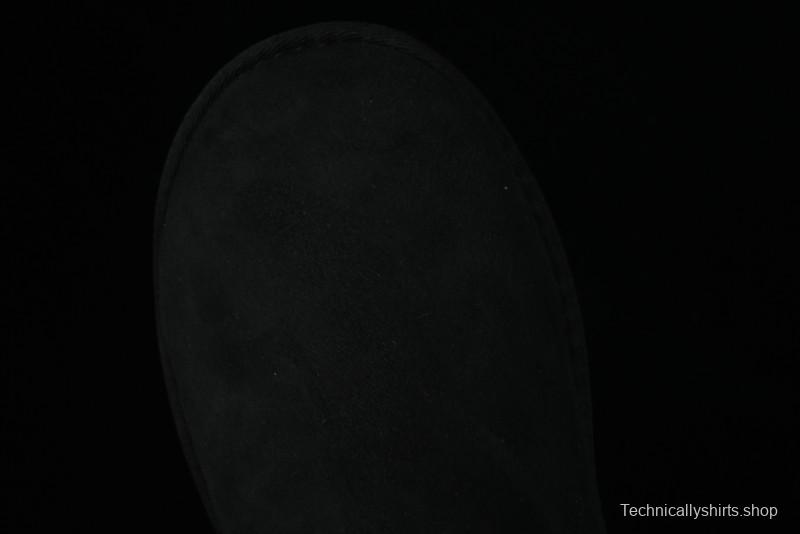 UGG Classic Ultra Mini Short Boots with Genuine Australian Sheepskin and TREADLITE Outsole - 1116109