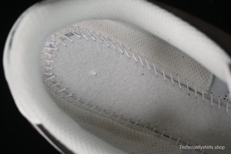 Nike Classic Cortez Leather Retro Running Shoes - DZ2795-200