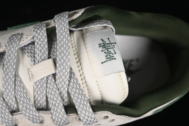 Nike SB Dunk Low Supreme x Stussy Triple Collaboration - Off White Green Swoosh Anniversary Custom Low-Top Casual Sneakers - SJ2068-303