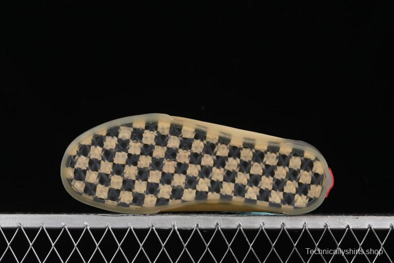 Vans Classics Knu Skool Low-Top Casual Sneakers with White Suede and Gum Sole - VN000CRPGRN