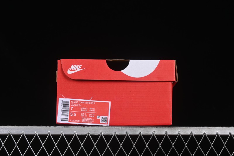 Nike Zoom Vomero 5 Retro Casual Running Shoes with Lightweight EVA Midsole - FJ2028-001