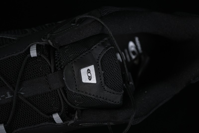 Salomon XT-Wings 2 All-Black Trail Running Sneakers - Sleek Performance and Style