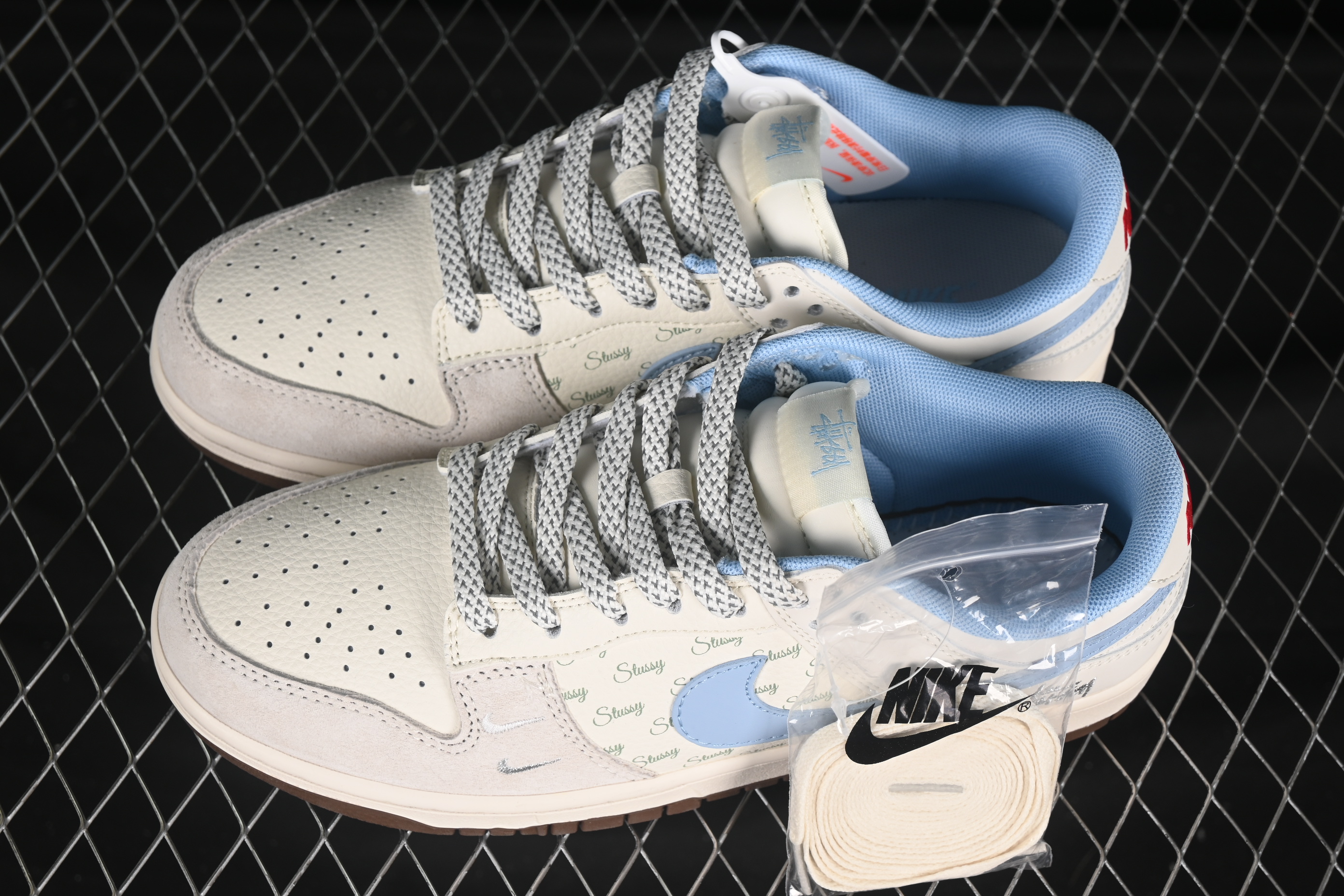 Nike SB Dunk Low Stussy Collaboration Water Blue Swoosh Anniversary Custom Low-Top Casual Skate Shoes - ZH2598-248