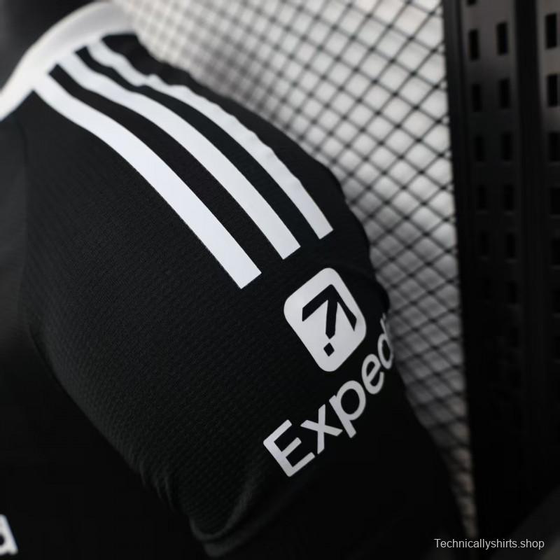 Player Version 25/26 Liverpool Black Goalkeeper Jersey