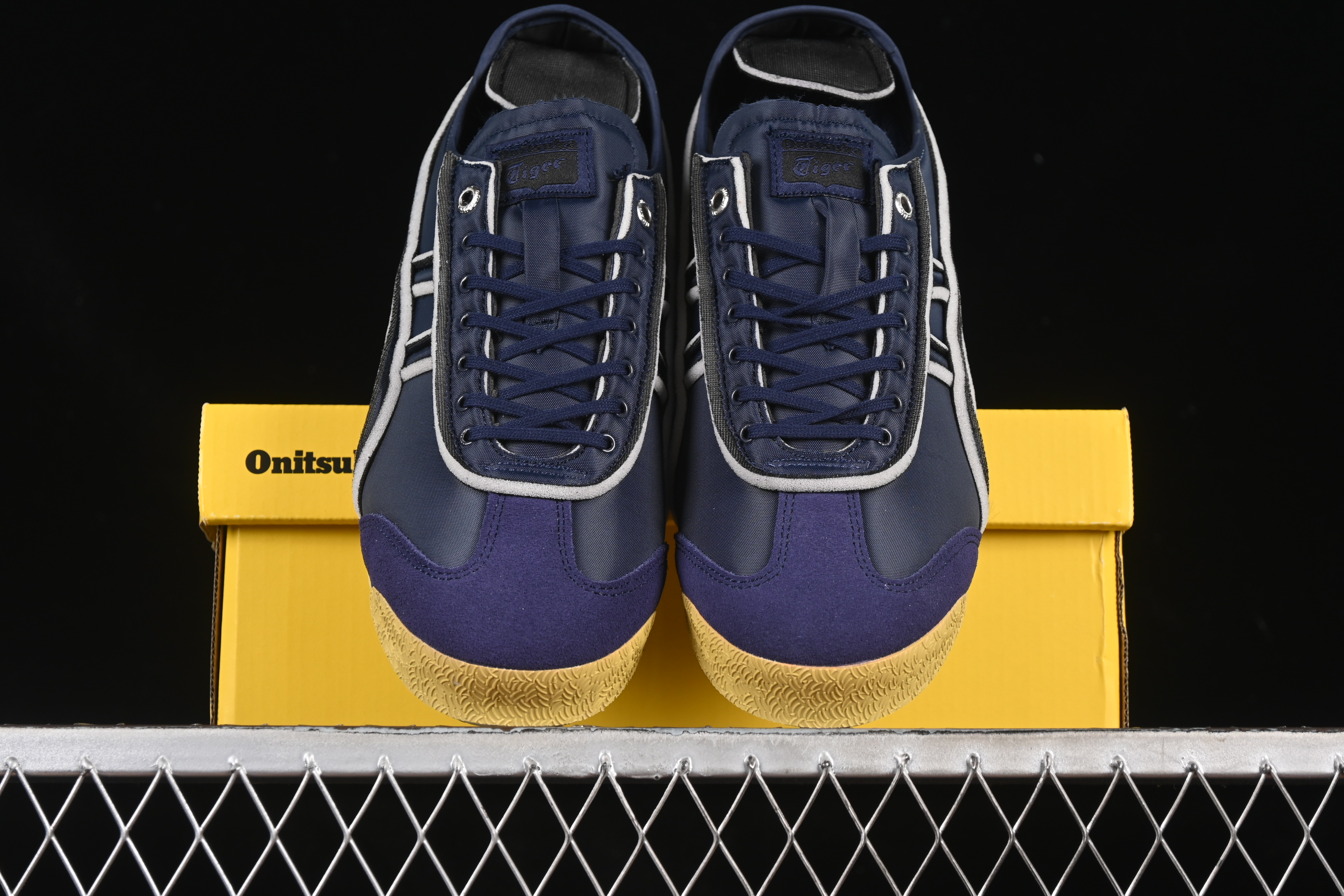 Onitsuka Tiger Mexico 66 SD Low-Top Casual Running Shoes - 1183C115-401