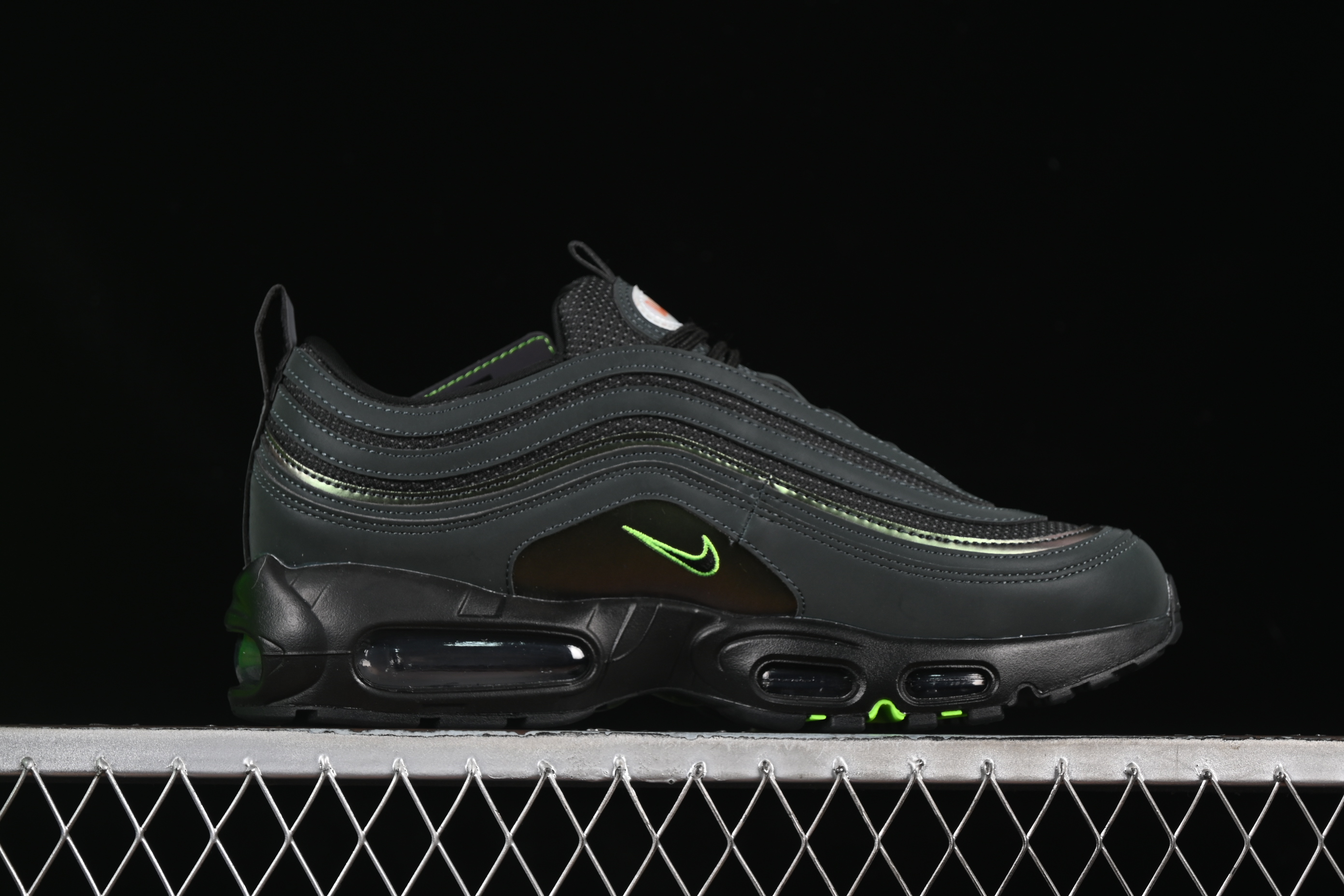 Nike Air Max 95/97 Retro Running Shoes with Full-Sole Air Cushion - II1711-900