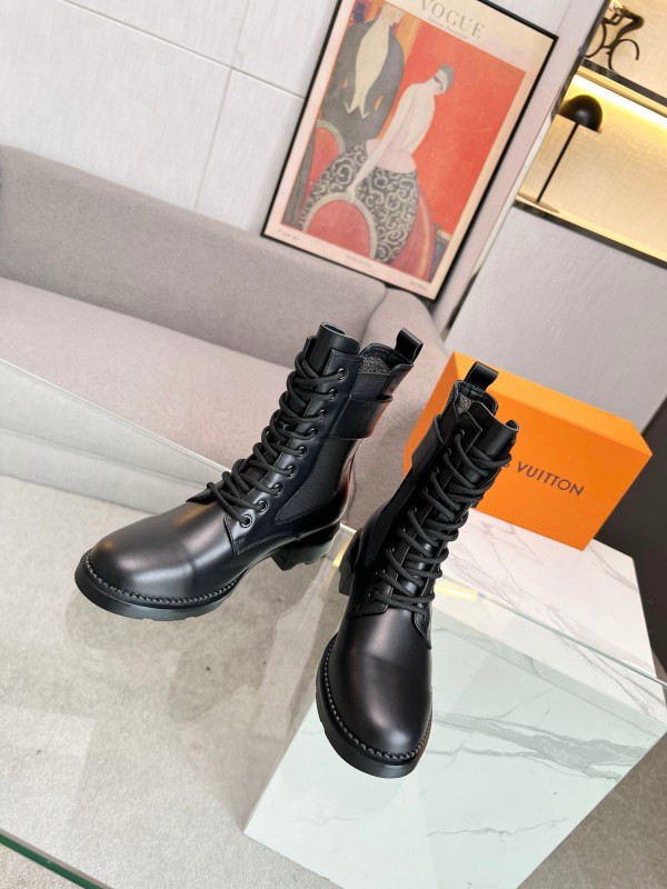 2024 Women Louis Vuitton Black Leather Boots MJ00320