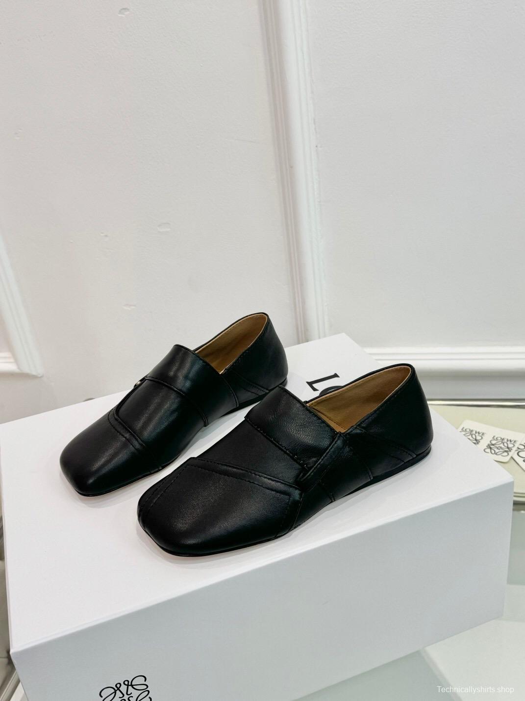 2025 Women Loewe Black Leather Loafers LY00291