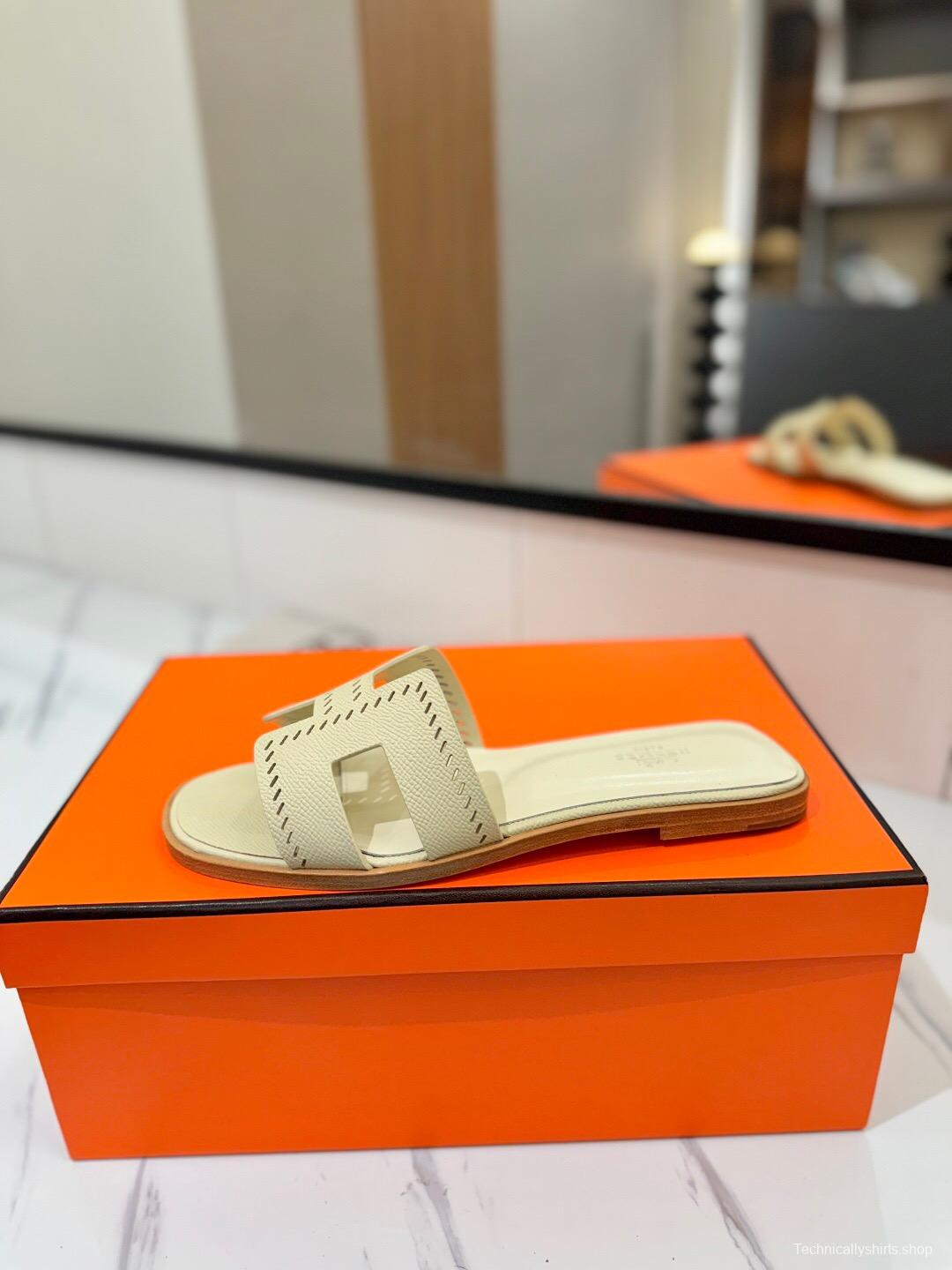 2025 Women Hermès Beige Leather Slippers