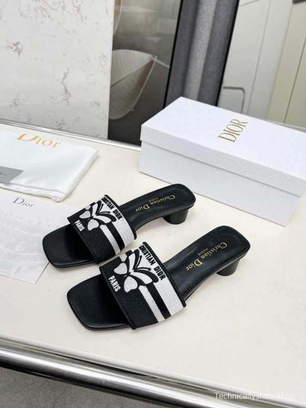 2025 Women Dior Black White Fabric Leather Mid-heel LY00200