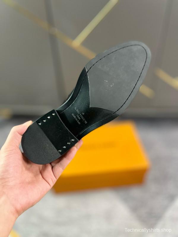 2024 Men Louis Vuitton Black Leather Loafer MJ00290