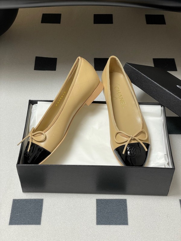 2025 Women Chanel Beige Black Leather Ballet Flat Bow