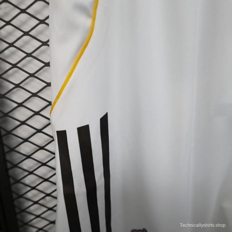 Player Version 25/26 Real Madrid Home Shorts