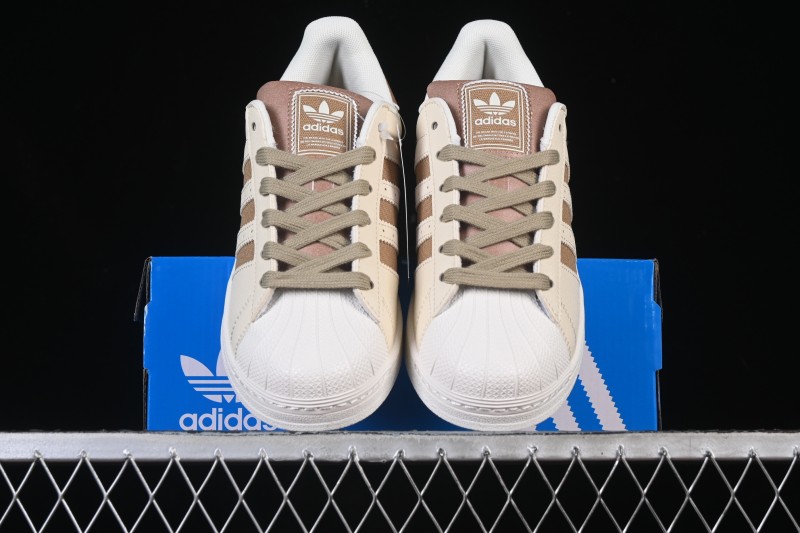 Adidas Superstar II Casual Sneakers with Shell Toe Design - JR6988