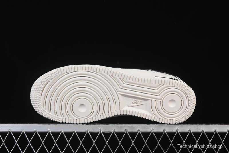 Nike Air Force 1 '07 Low Casual Sneakers in White Black - ZH0318-128