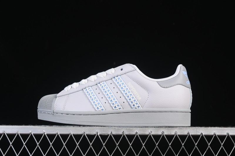 Adidas Superstar II J Casual Sneakers with Shell Toe Design - JQ8729