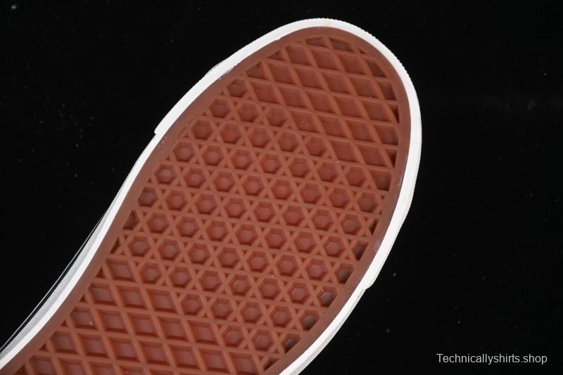 Vans Old Skool 36 Low-Top Retro Skate Shoes - VN000D2GBA2