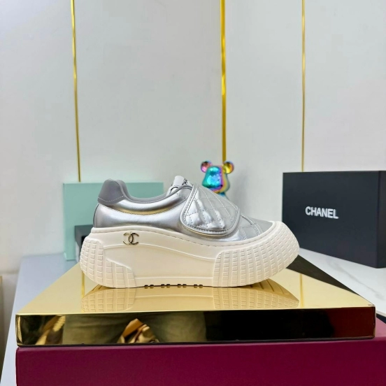 Chanel 2025/SS Panda Casual Sneakers Bread Shoes - LY00330