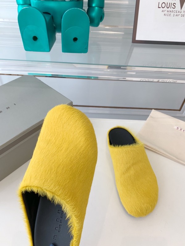 Marni 2025/SS Mule Shoes with Pony Hair - LY00