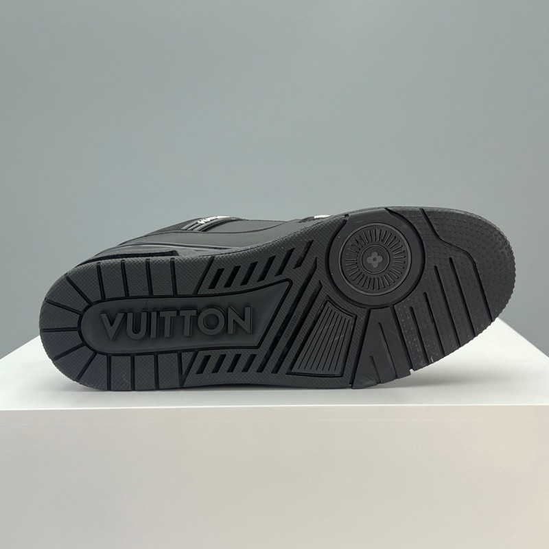Louis Vuitton Trainer Retro Basketball-Inspired Sneakers - LY00430