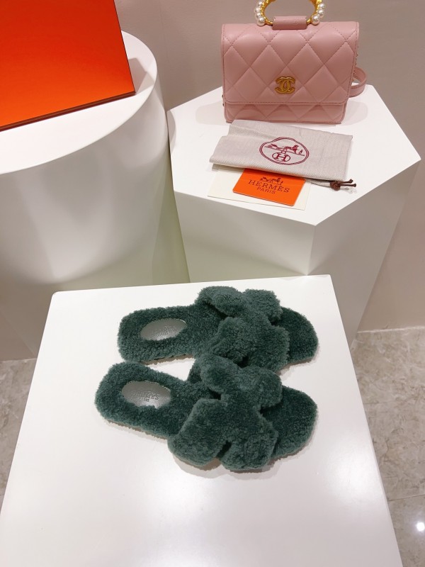 H Teddy Wool H Slippers Flat Sole Winter Edition - LY00240