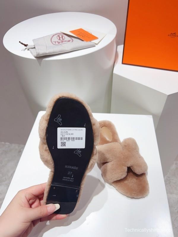 Hermès Teddy Wool H Slippers Flat Sole Fur Slides - LY00240