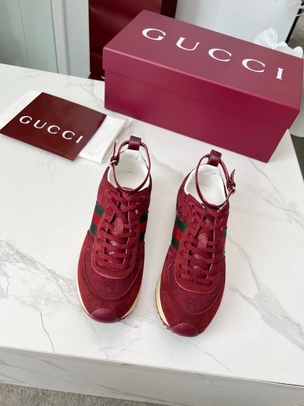 Gucci Women's Casual Shoes with GG Supreme Print and Metal Horsebit Detail - AS00330
