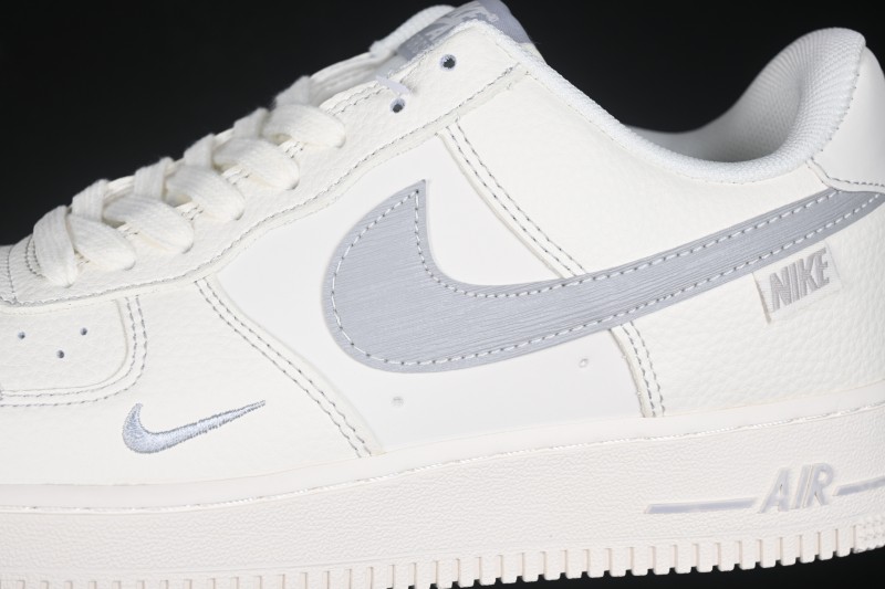 Nike Air Force 1 '07 Low Basketball Sneakers with Full-Length Air Cushion - DN9688-110