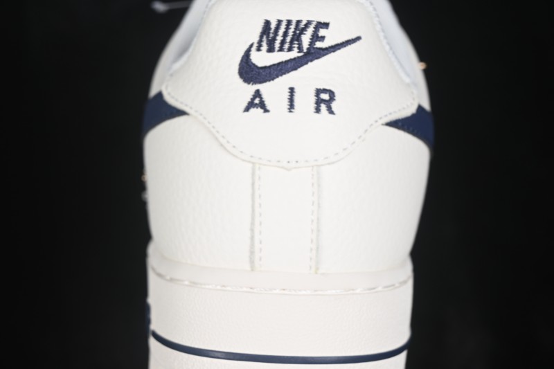 Nike Air Force 1 '07 Low Skateboarding Shoes with Full-Length Air Cushion - DN9688-127