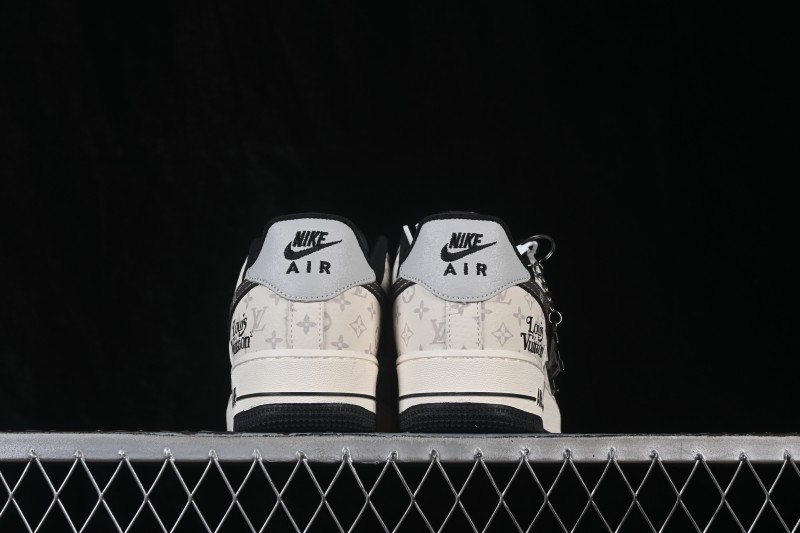 Nike Air Force 1 '07 Low Casual Sneakers in Grey and White with Contrasting Overlays - DF0188-138
