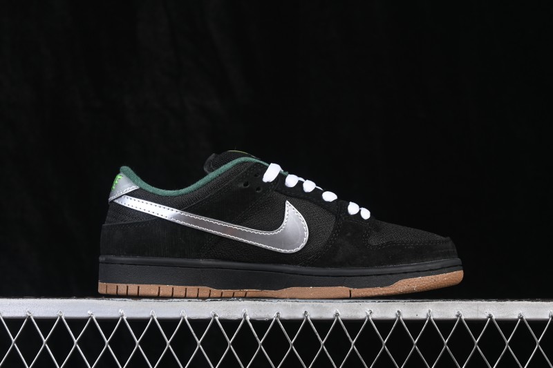 Nike SB Dunk Low Skateboarding Shoes with Cushioned Collar and Premium Leather - FQ7585-200