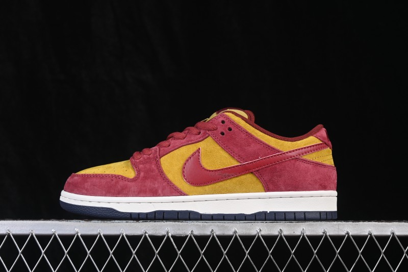 Nike SB Dunk Low Skateboarding Shoes with Cushioned Collar - HQ1625-600