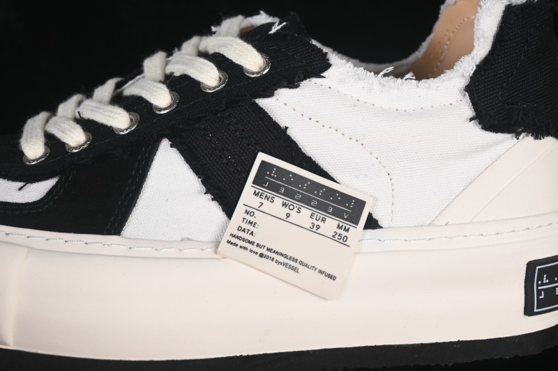 xVESSEL Wu Jianhao Low-Top Deconstructed Chunky Sole Casual Shoes with Tweed Design - S19X001B