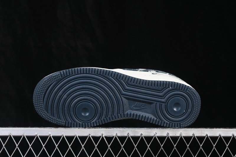 Nike Air Force 1 '07 Low Sneakers with Full-Length Air Cushion - XY9205-014