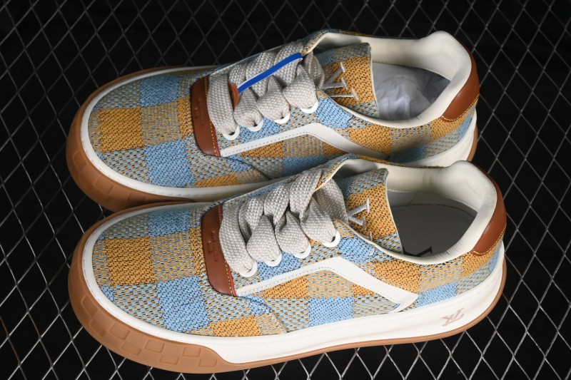 Louis Vuitton Tilted Sneakers Low-Top Casual Shoes in Smooth Calfskin Leather with Side LV Logo and Lightweight Rubber Sole - 2026SS Sea Blue