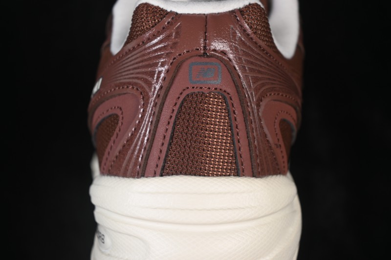 New Balance 740 Series Retro Dad-Style Comfort Running Shoes for Men - U740TL2