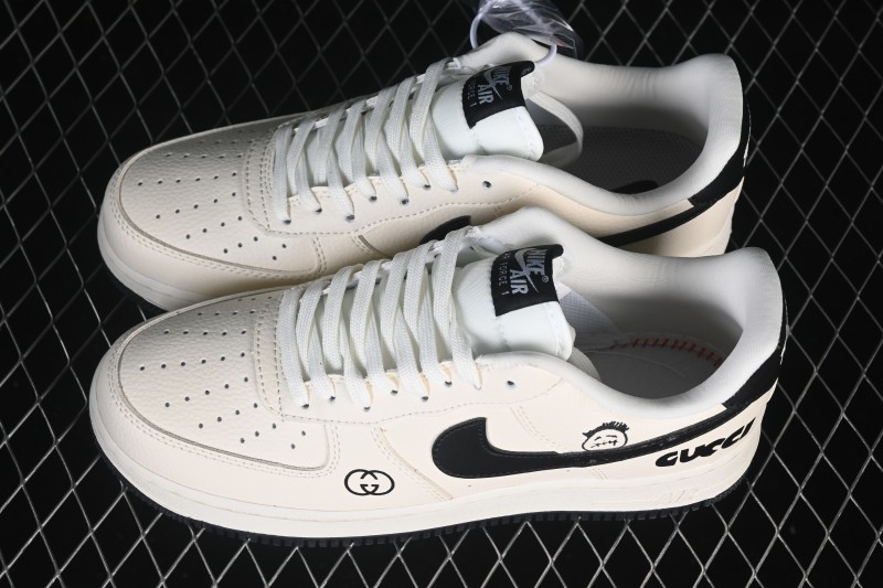 Nike Air Force 1 '07 Low Classic Basketball Sneakers with Cream and Black Color Blocking - LD1999-018
