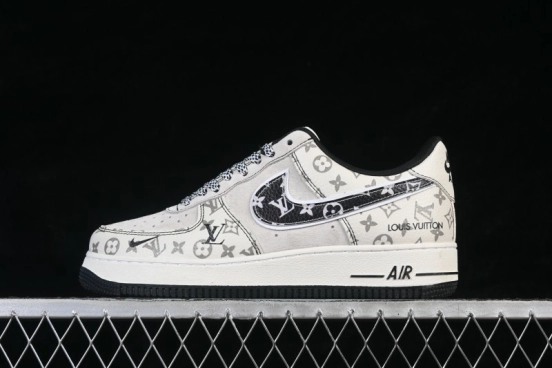 Nike Air Force 1 '07 Low Casual Sneakers with Gray and White Patterned Design - SY1388-030