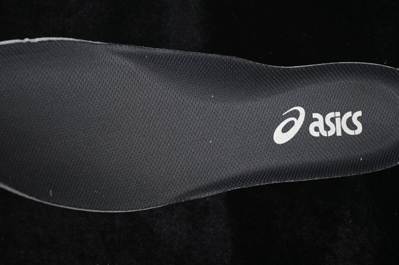 Asics Gel-NYC Retro Running Shoes with Breathable Mesh and Suede - 1203B125-250