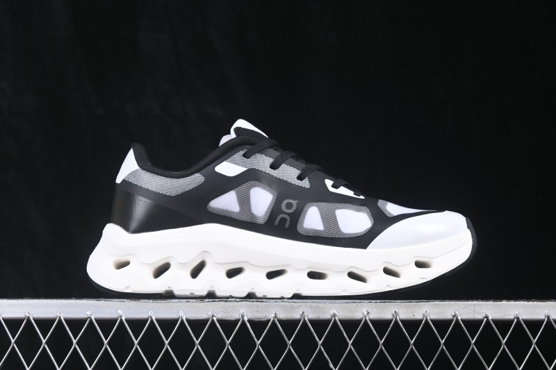 On Cloudtilt Comfortable Anti-Slip Durable Low-Top Casual City Commuting Running Shoes - Black White