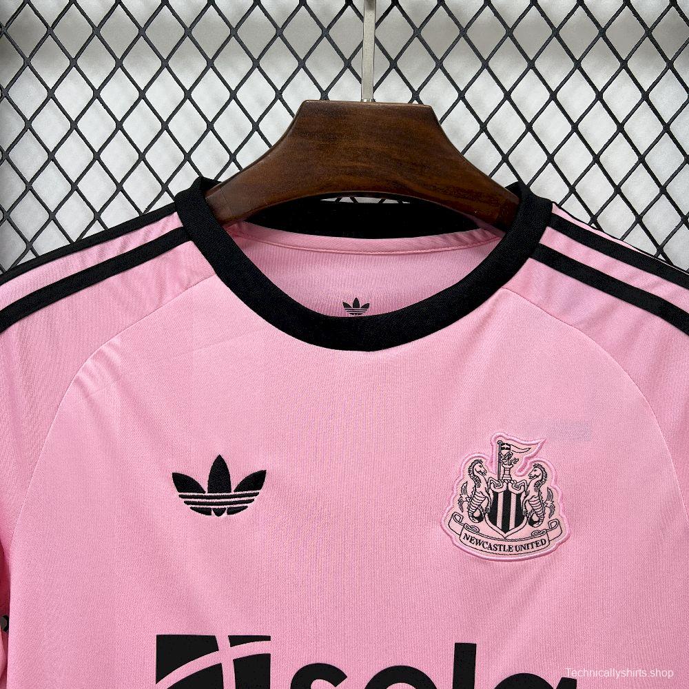 2025/26 Mens Newcastle United Goalkeeper Jersey