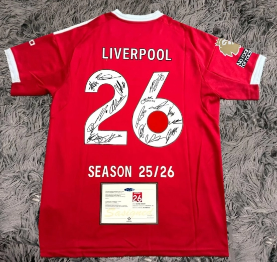 Liverpool Team 25/26 Signed