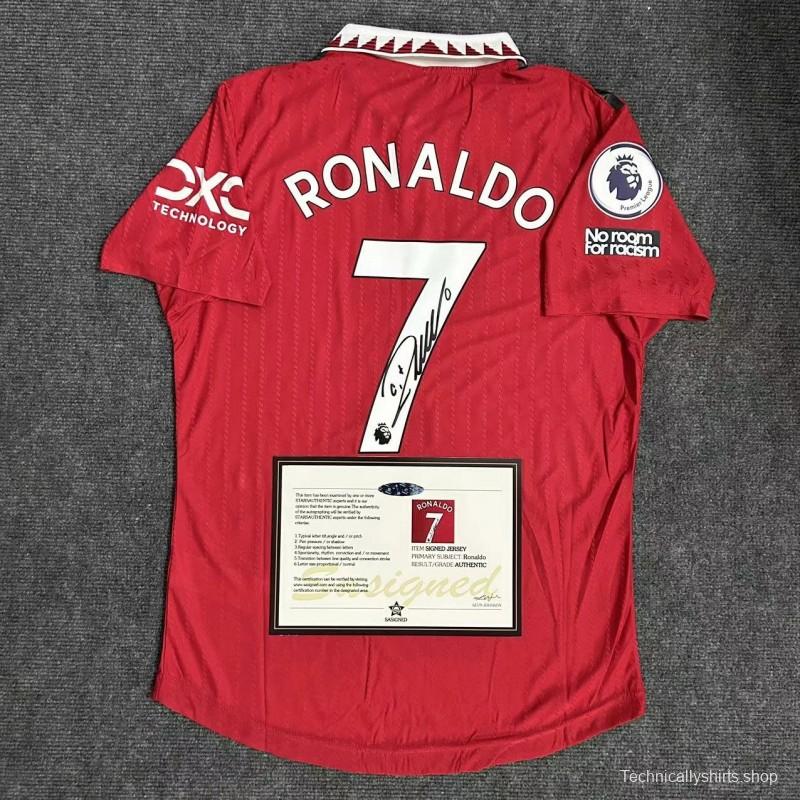 Ronaldo 22/23 Man United Signature + COA