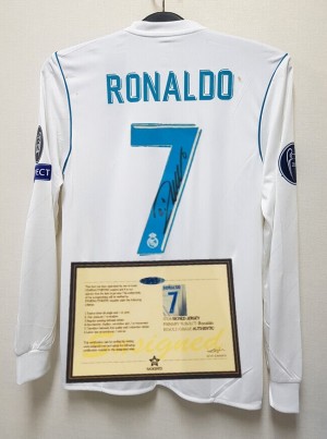 Ronaldo 17/18 UCL FINAL Signature LONG SLEEVES